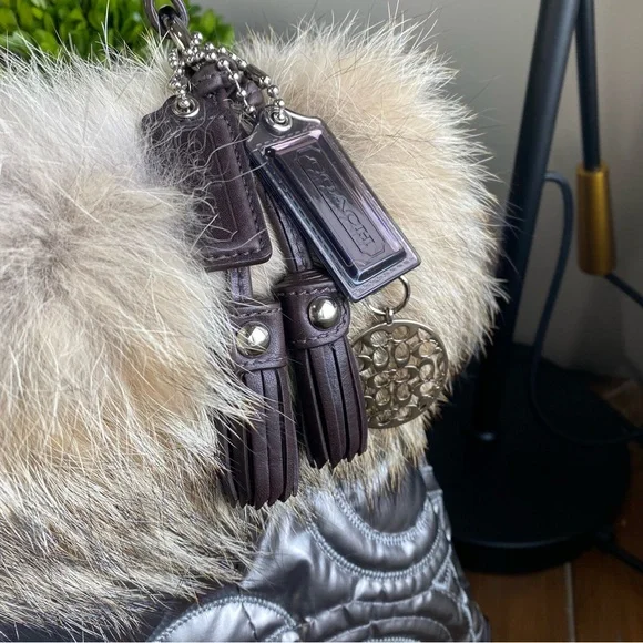 Coach XL Hampton Ski Coyote Fur Quilted Hobo Bag - Picture 6 of 16